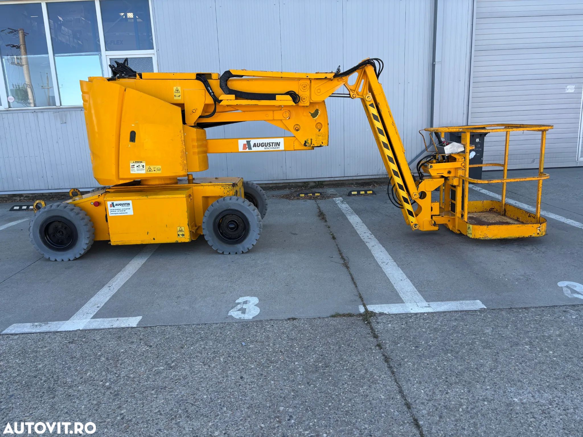 Inchiriere nacela cu brat articulat - 1