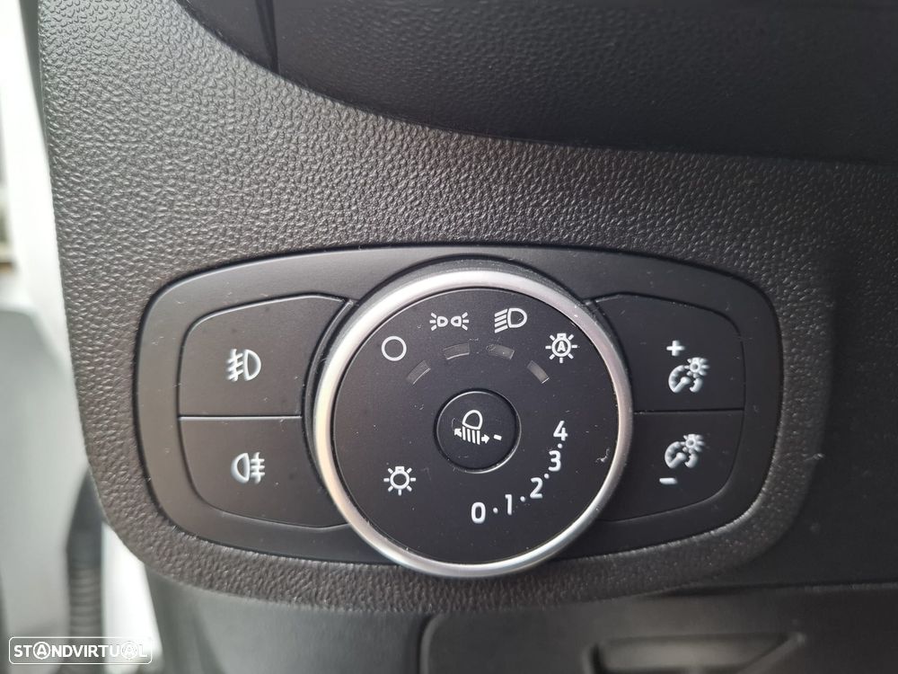 Ford Fiesta 1.5 TDCi Business - 11