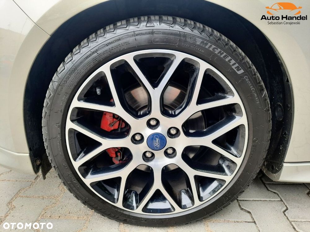 Ford Focus - 38