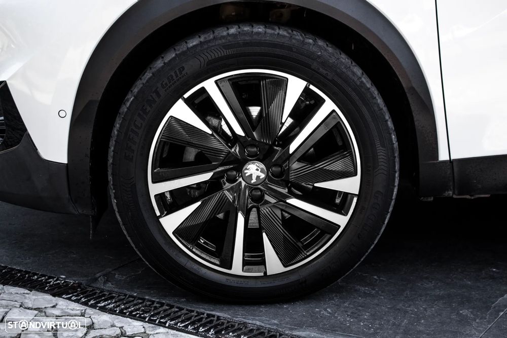 Peugeot e-2008 GT - 10