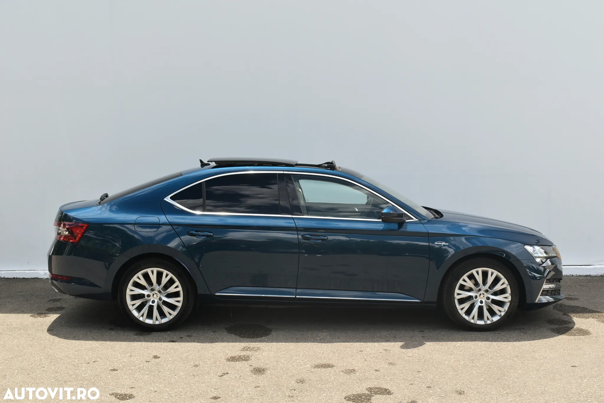 Skoda Superb 1.4 TSI iV DSG L&K - 6