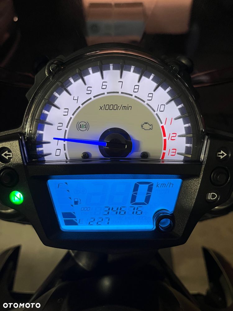 Kawasaki ER - 7