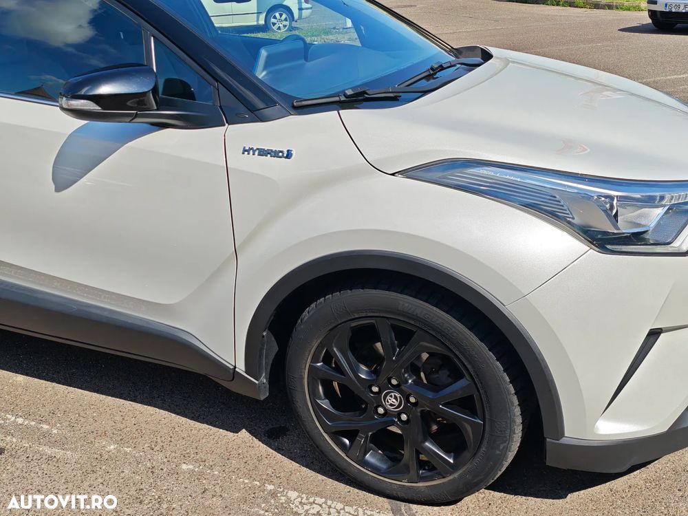Toyota C-HR 1.8 HSD 122 CP 4x2 CVT C-ult Style bi-tone - 3