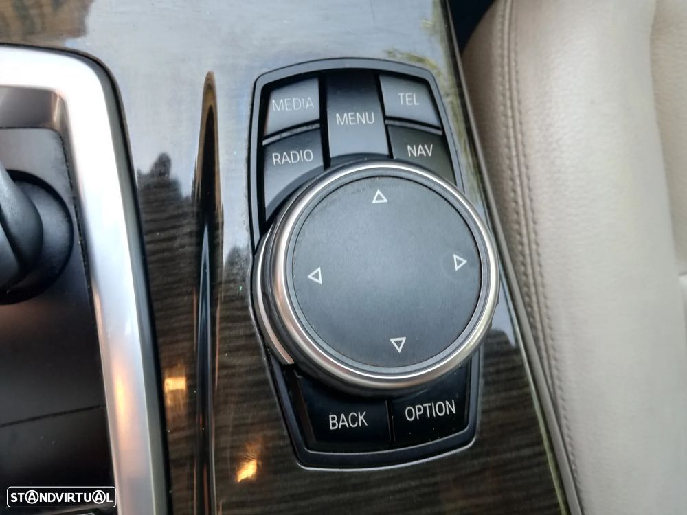 BMW 530 d Line Luxury Auto - 29