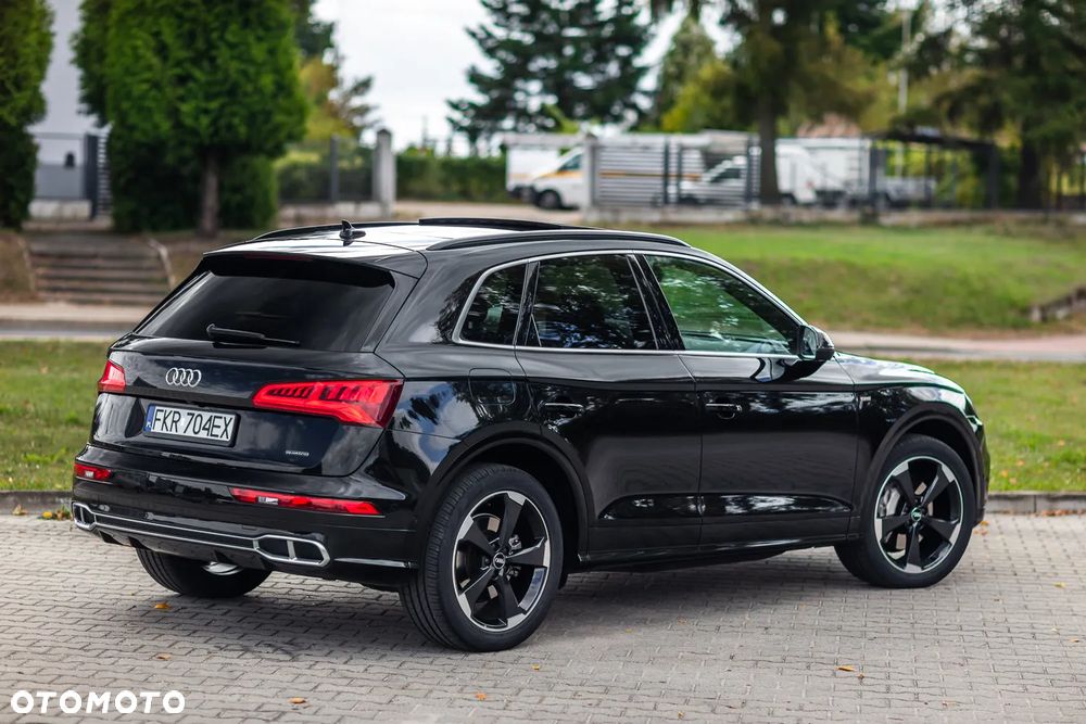 Audi Q5 55 TFSIe quattro S tronic S line business - 11