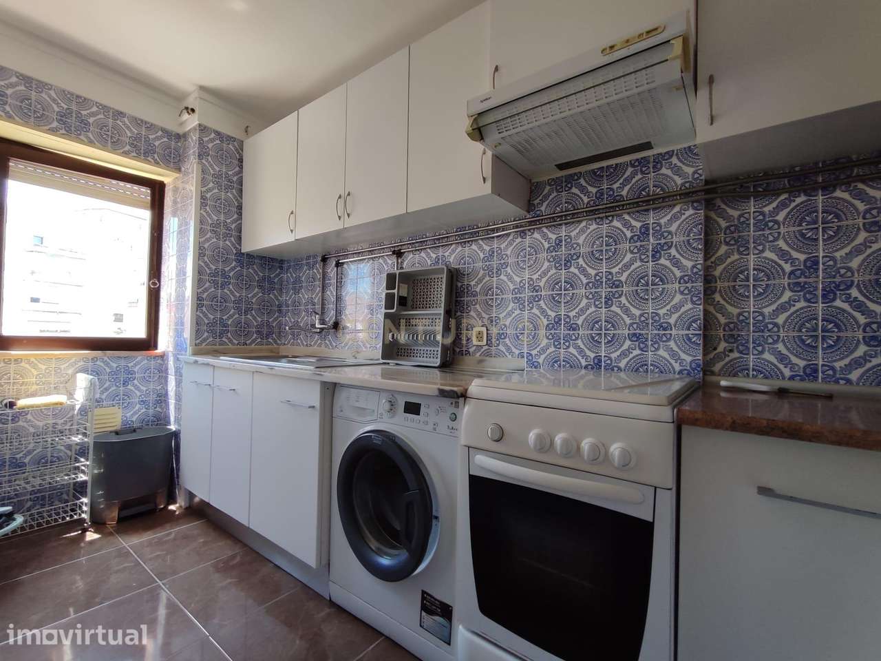 Arrendamento | Apartamento T3 mobilado e equipado, junto à Rua do Bras - Grande imagem: 3/9