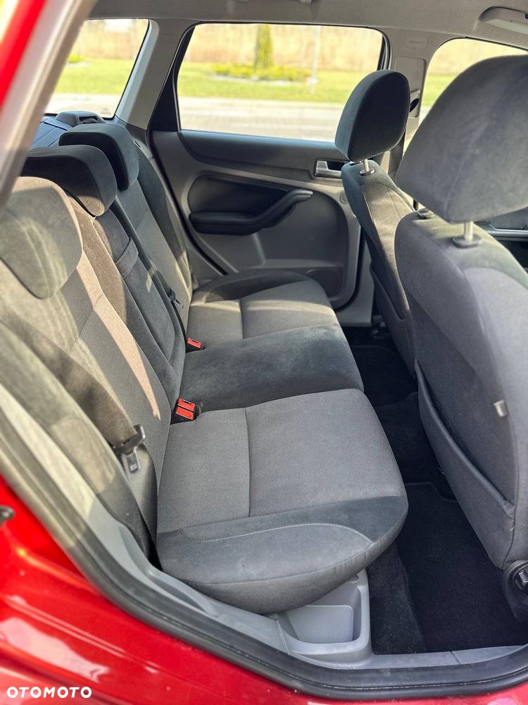 Ford Focus 1.6 Ti-VCT Ghia - 9