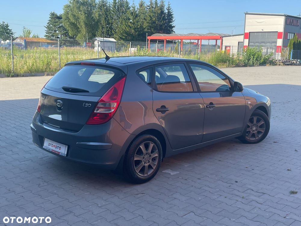 Hyundai i30 1.4 Comfort - 18