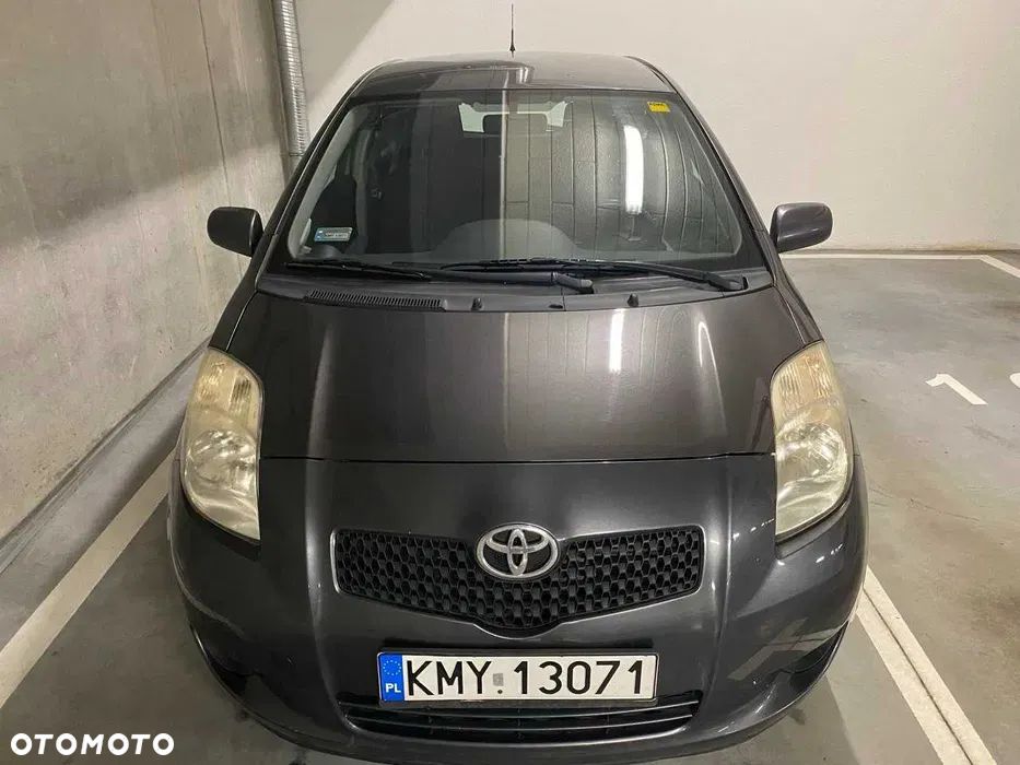 Toyota Yaris 1.0 Luna - 1
