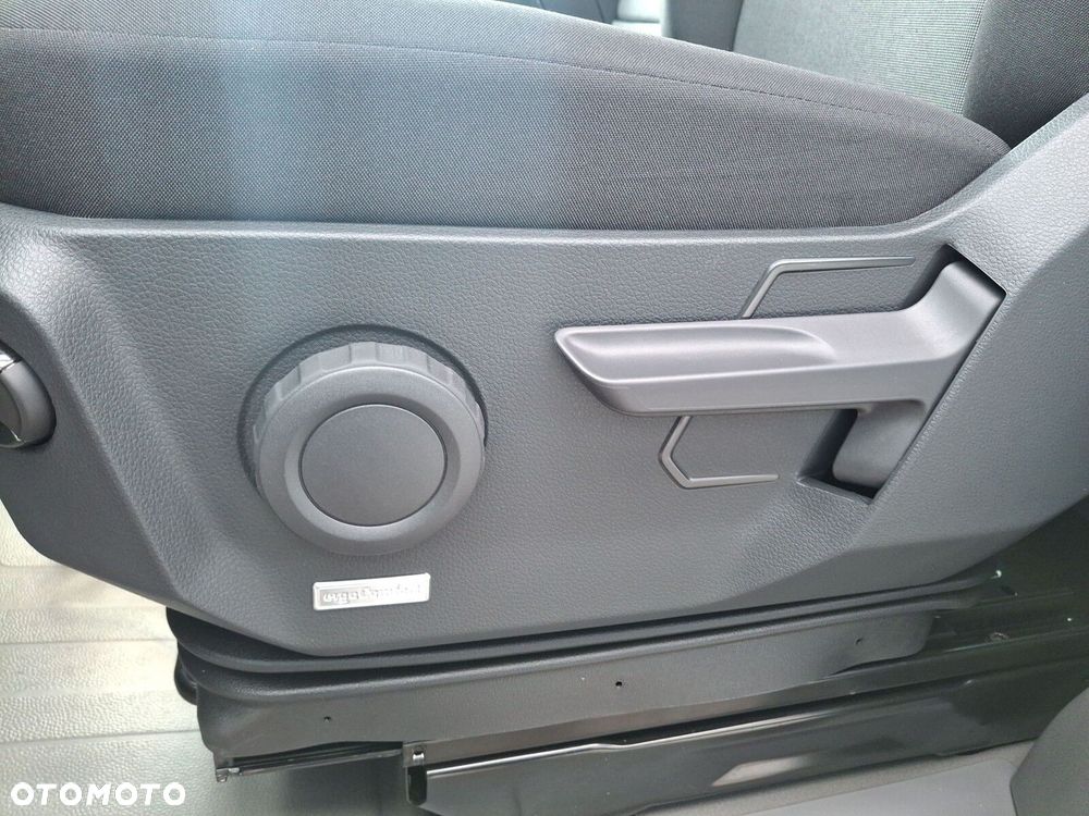 Volkswagen Crafter 2.0 TDI 177 KM Manual - 36