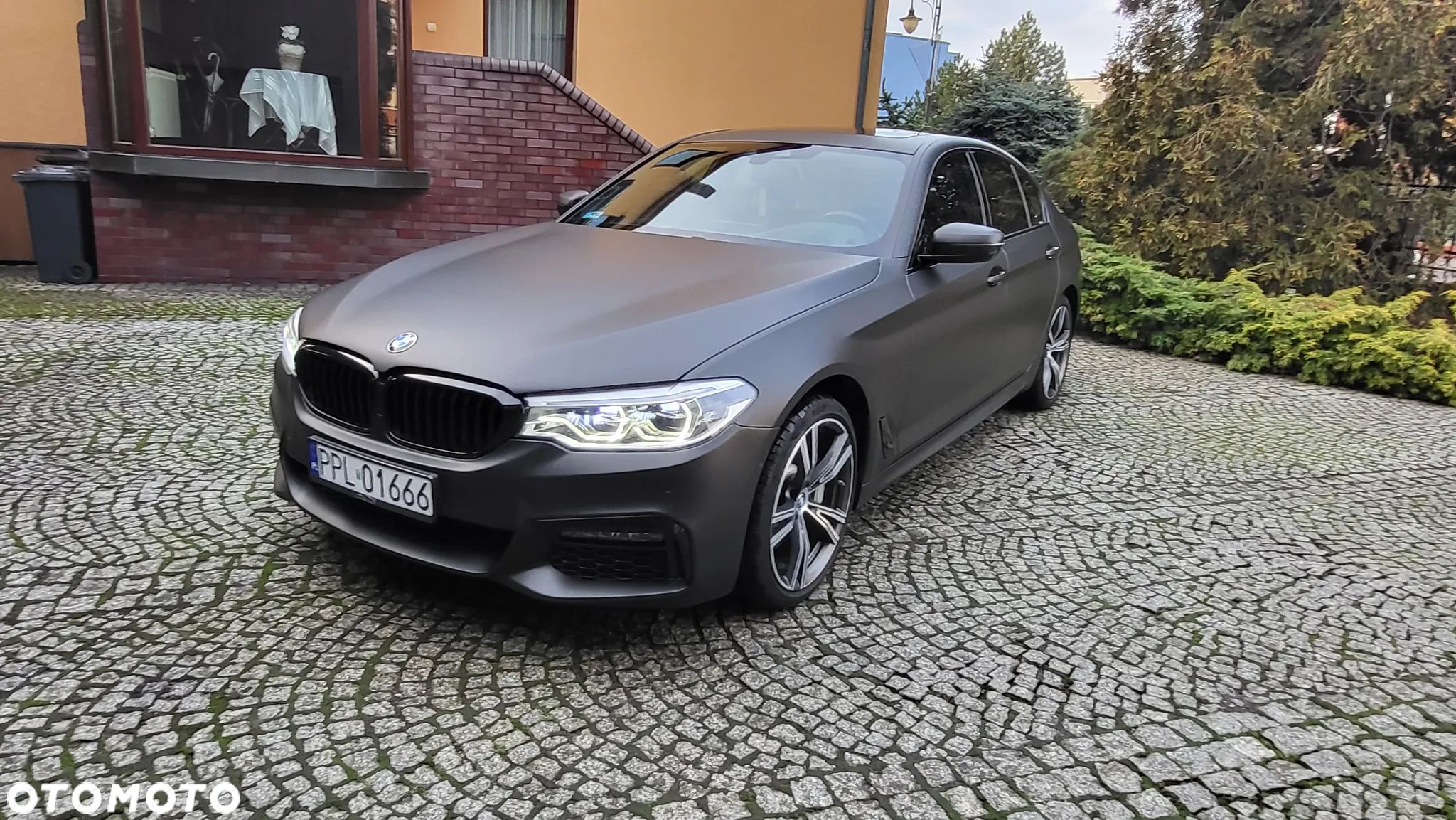 BMW Seria 5 530i xDrive - 1
