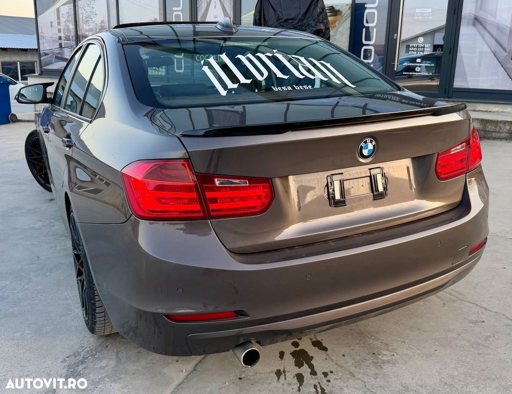 BMW Seria 3 320d DPF M Sport Edition - 21