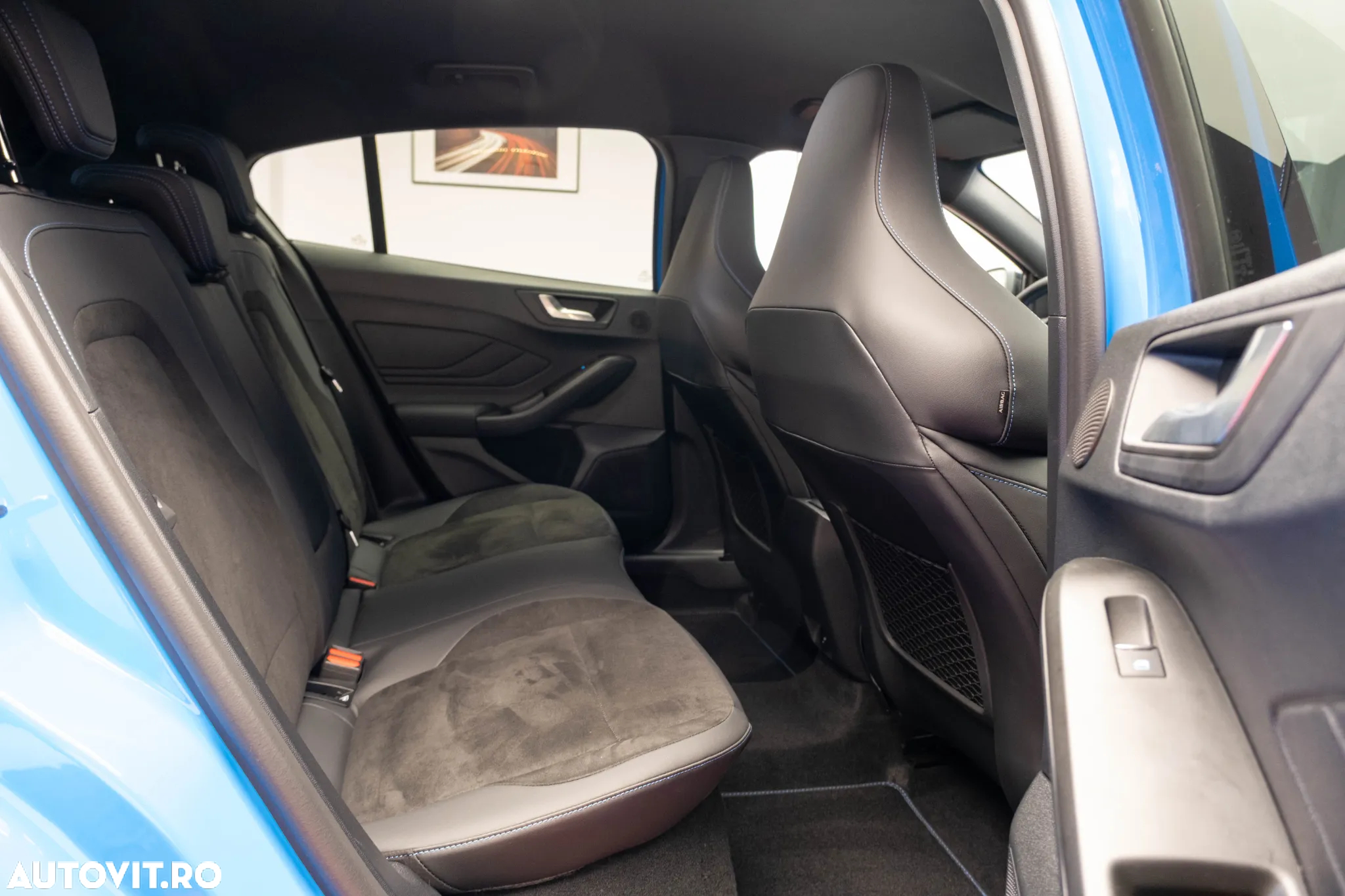 Ford Focus 2.3 Ecoboost 6MT ST X - 16