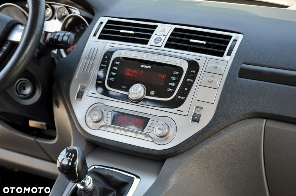Ford Kuga - 26