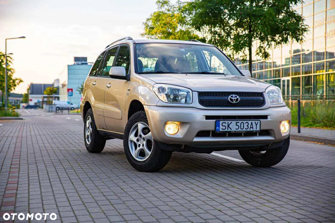 Toyota RAV4 - 3