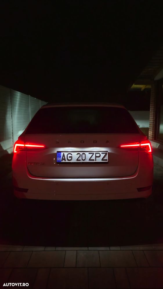 Skoda Octavia Combi Diesel 2.0 TDI DSG Ambition - 19