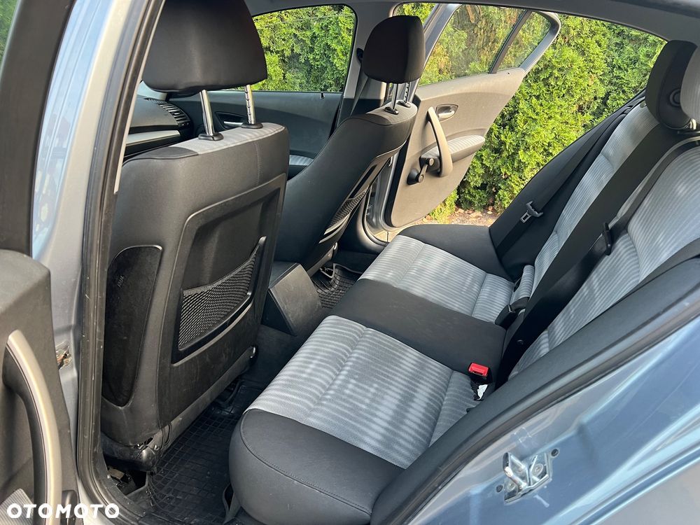 BMW Seria 1 116i - 25