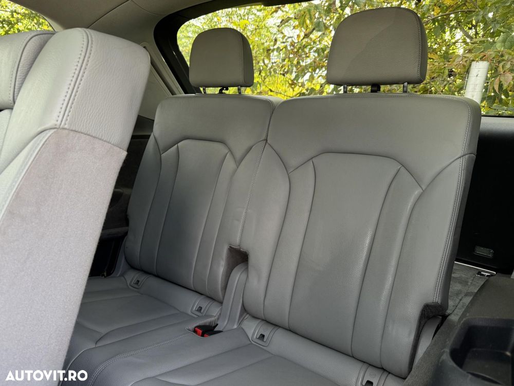 Audi Q7 - 7