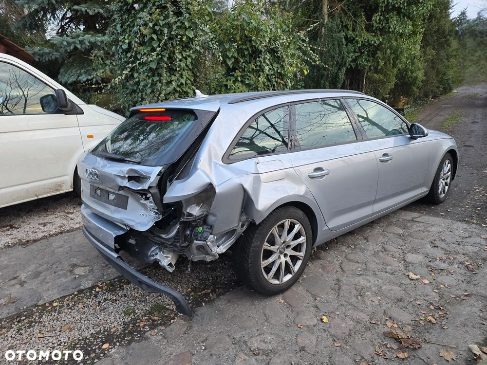 Audi A4 Avant 2.0 TDI - 9