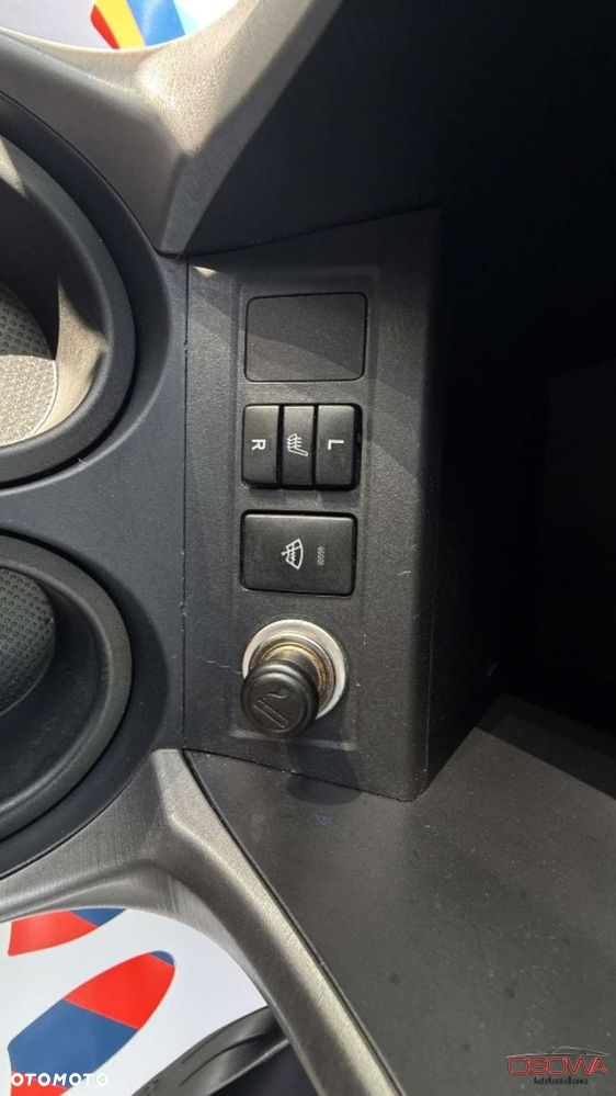Toyota RAV4 - 21