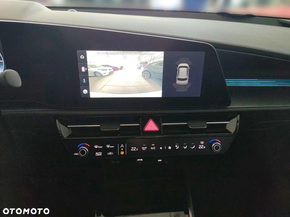Kia Niro 1.6 GDI Hybrid Business Line - 25