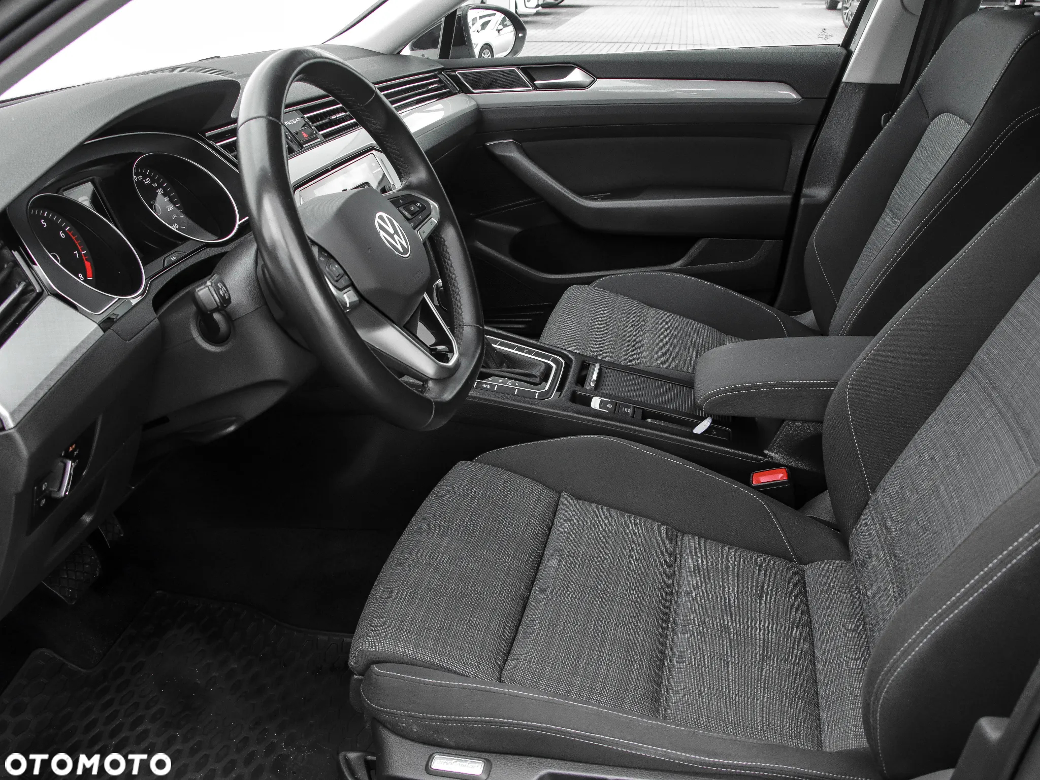Volkswagen Passat 2.0 TSI Business DSG - 10