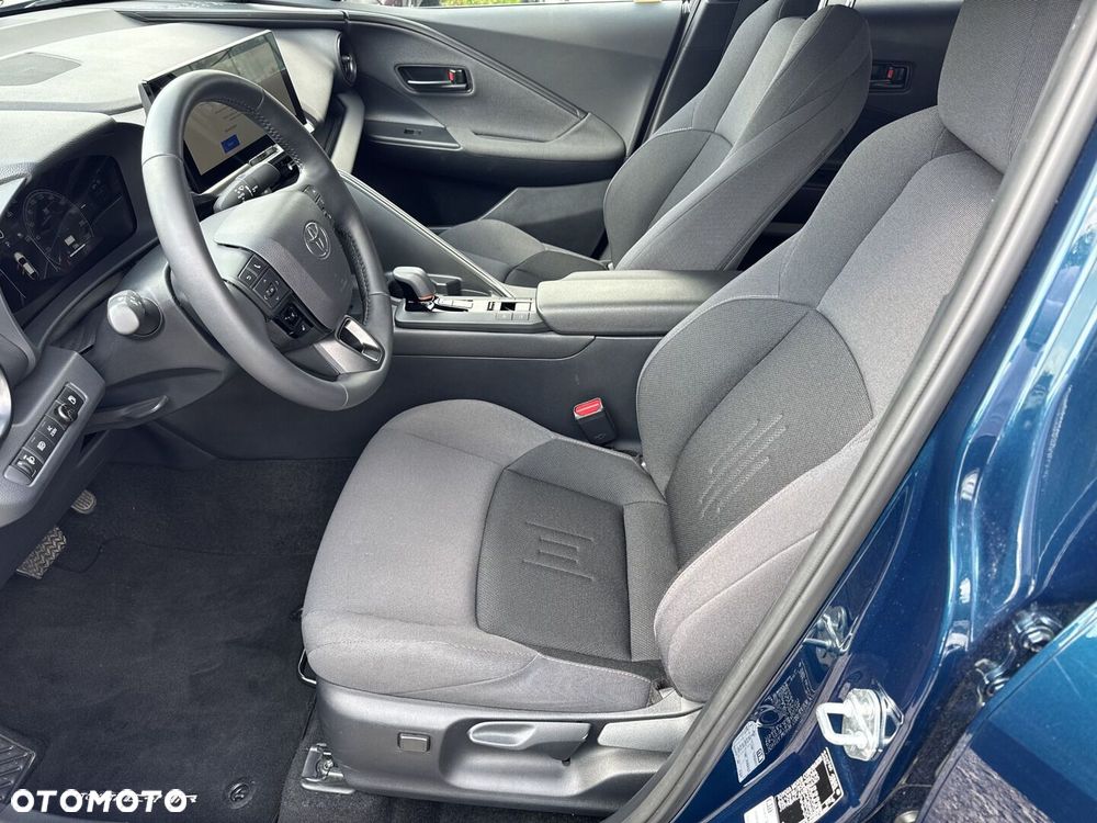 Toyota C-HR - 11