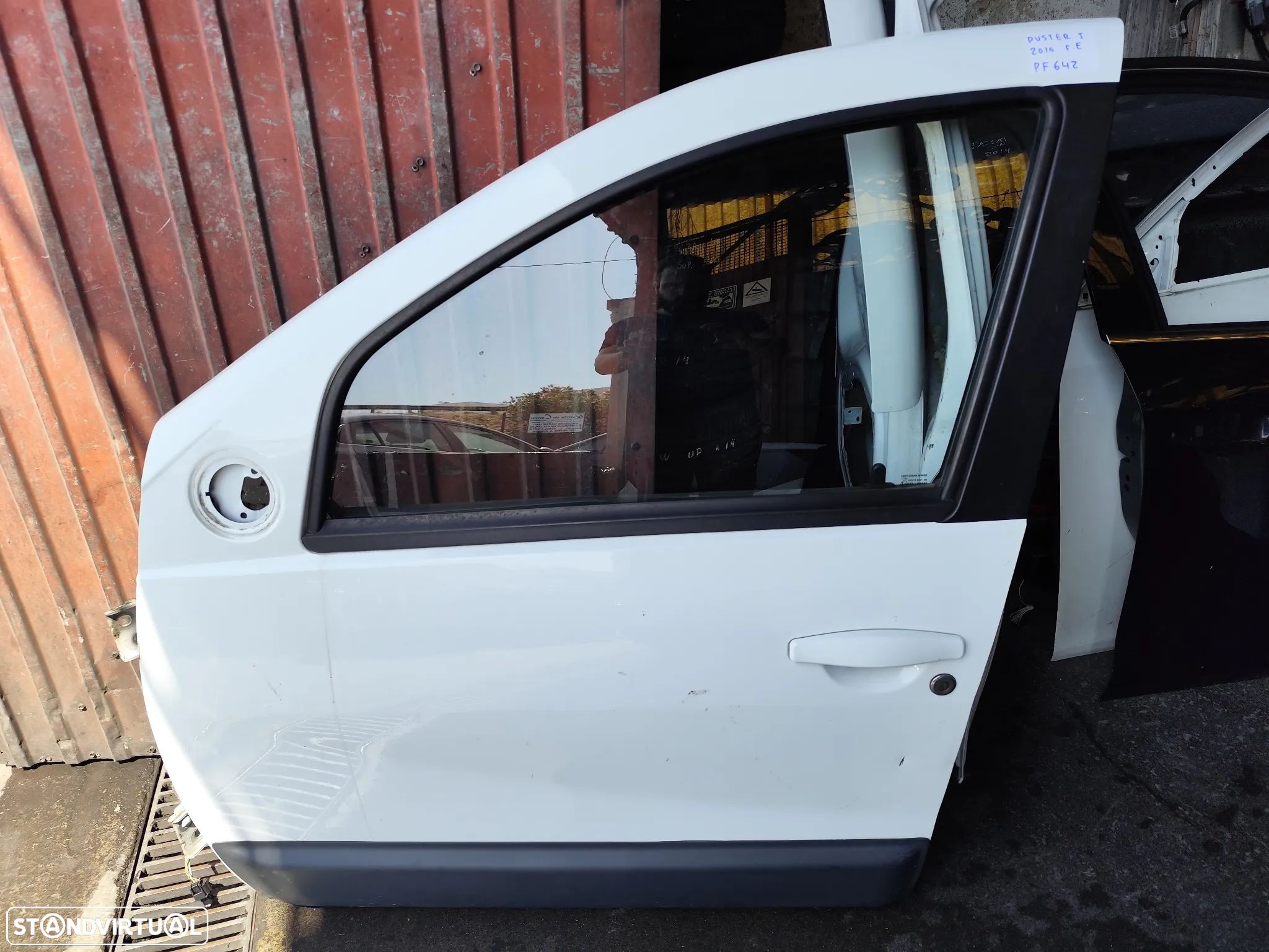DACIA DUSTER I PORTA FRENTE ESQUERDA - PF642 - 1