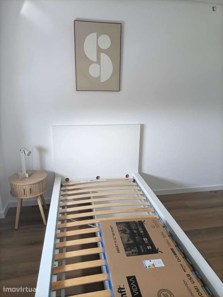 Quarto - localizado em Campanhã Porto - Grande imagem: 2/18