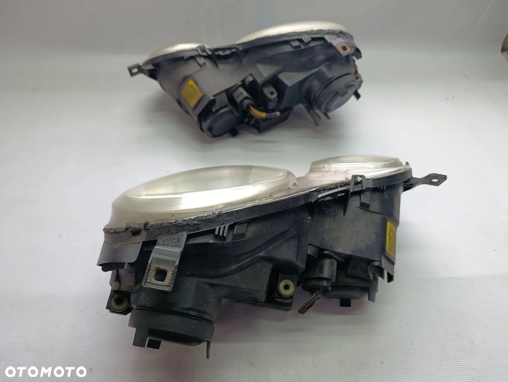 Polo 9N lampa przednia przód prawa oryginał lewa Valeo stan bdb bez uszkodzeń EU Volkswagen - 6