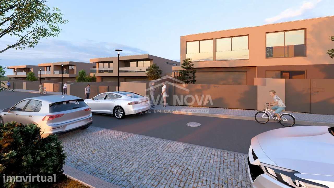 Lote de Terreno p/Moradia Geminada em Valadares - Grande imagem: 3/7