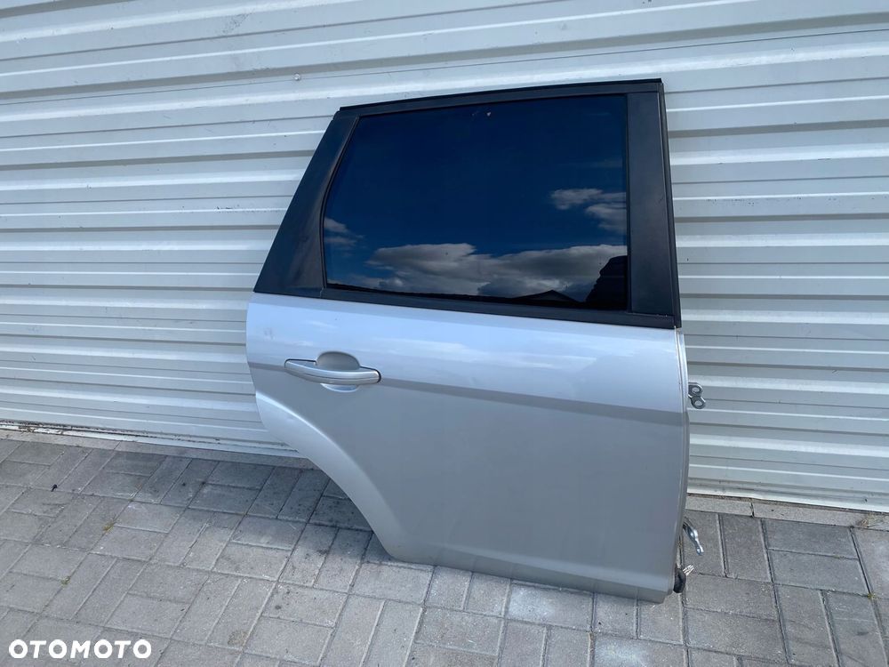 drzwi prawy tył prawe tylnie ford focus mk2 lift kod lakieru: 03 kombi eu - 2