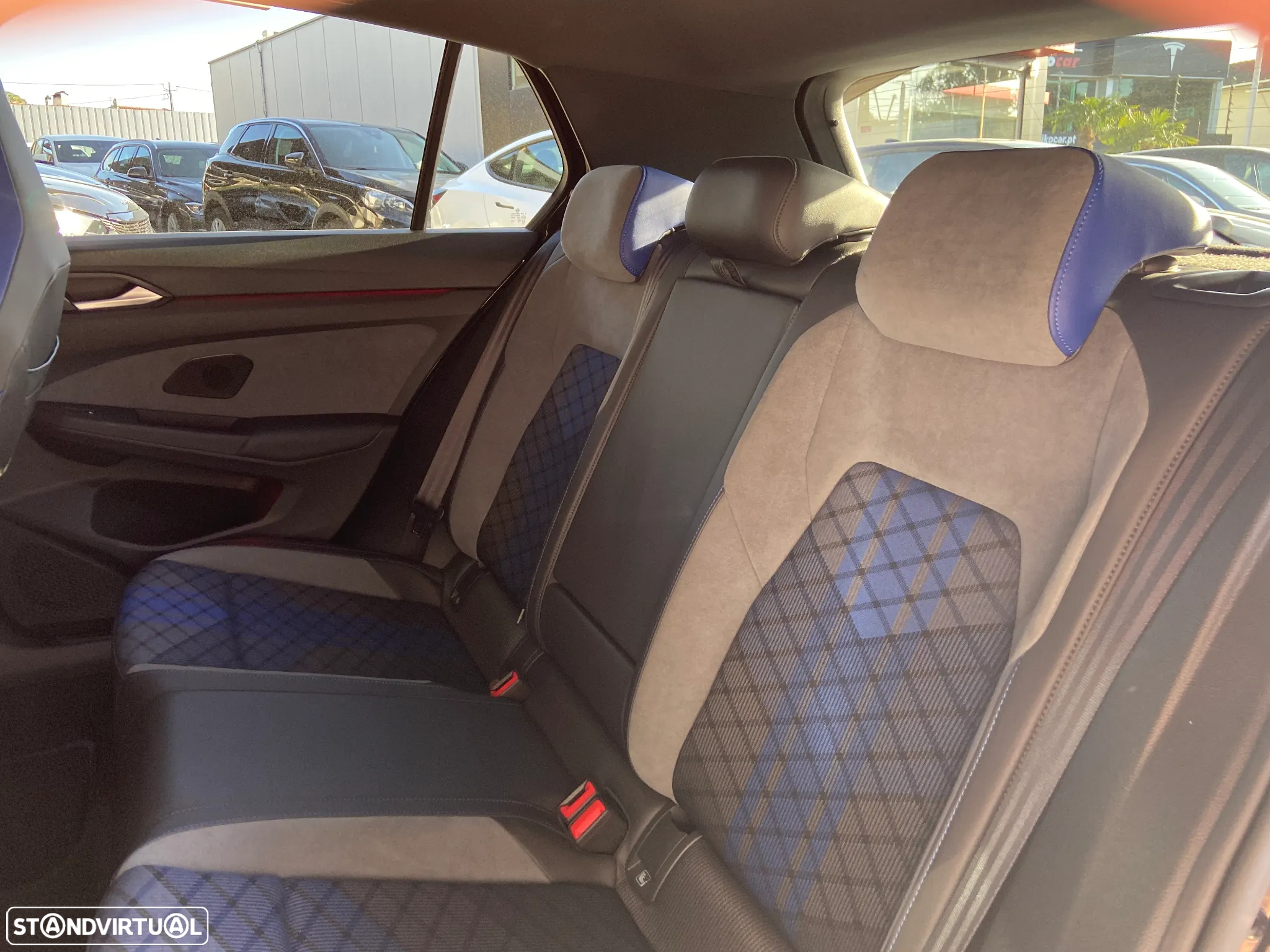 VW Golf 2.0 TSI OPF 4Motion DSG R Performance - 42