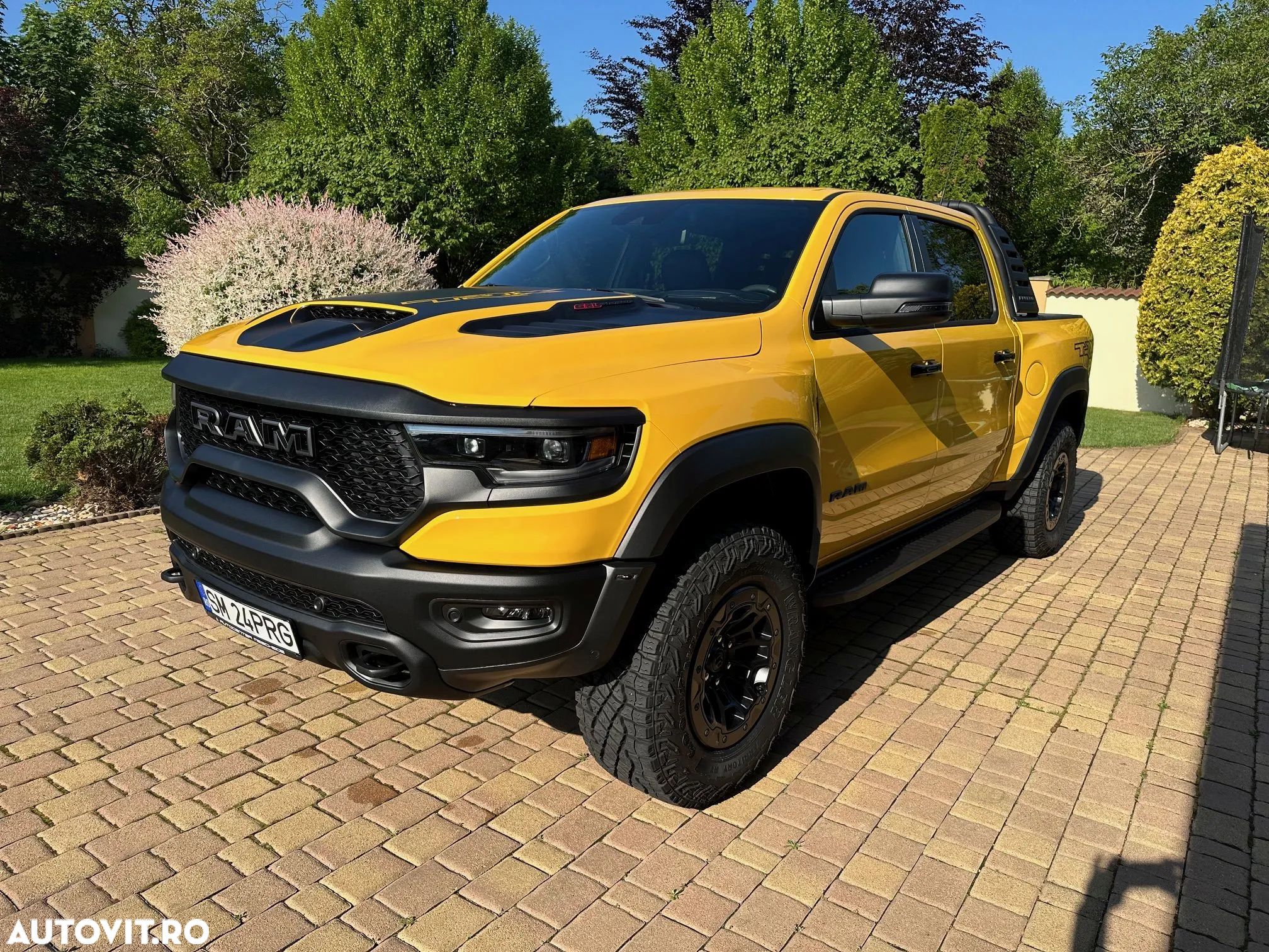 Dodge RAM - 1
