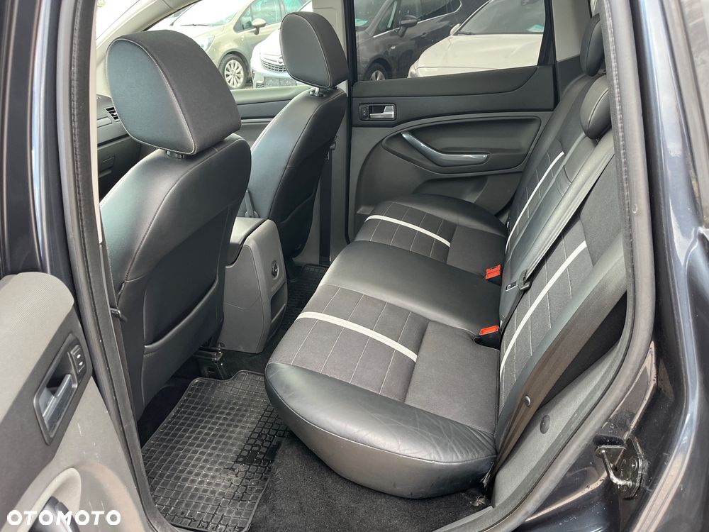 Ford Kuga 2.0 TDCi 4x4 Titanium - 19