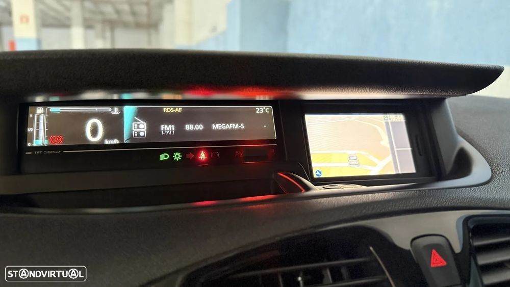 Renault Grand Scénic 1.6 dCi Bose Edition SS - 13