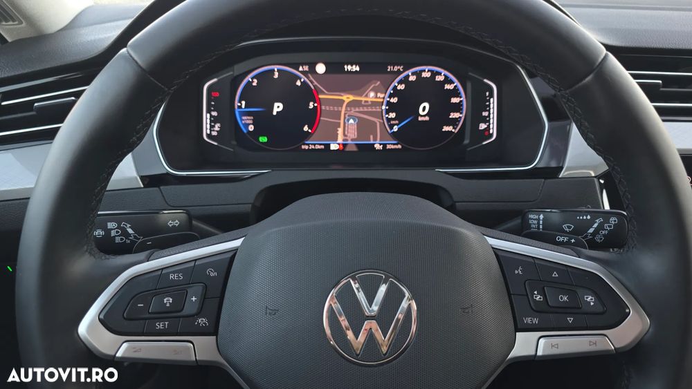 Volkswagen Passat 2.0 TDI SCR DSG Business - 29