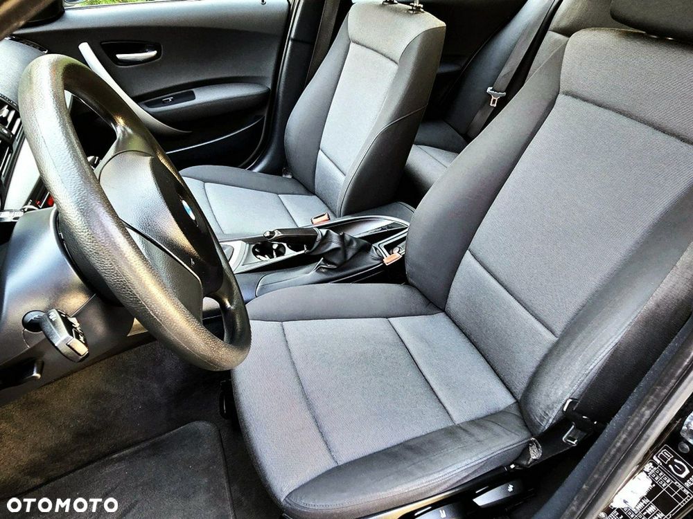 BMW Seria 1 - 18