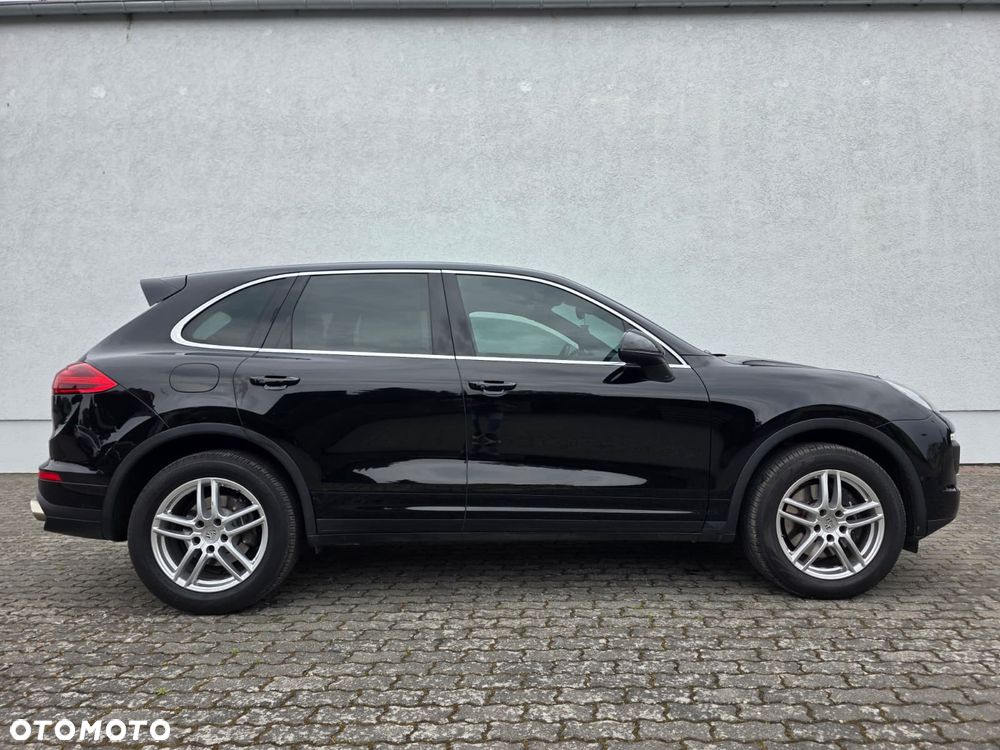 Porsche Cayenne Standard - 24