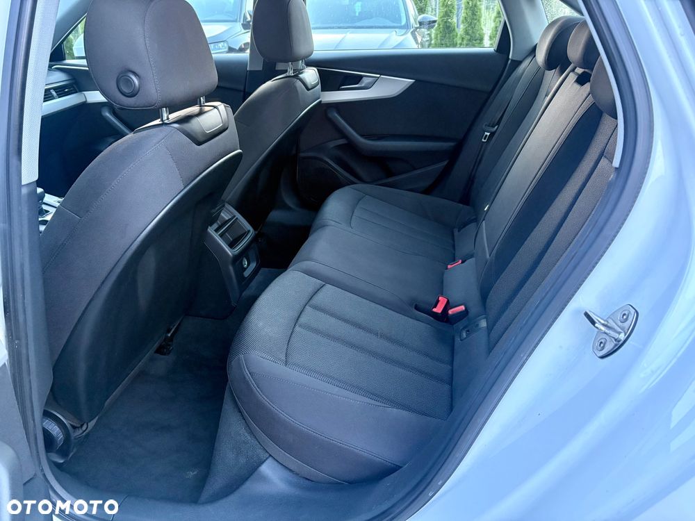 Audi A4 Limousine 35 TFSI S tronic - 16