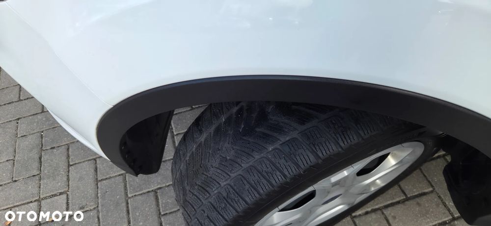 Ford Kuga 1.5 EcoBoost 2x4 Titanium - 25