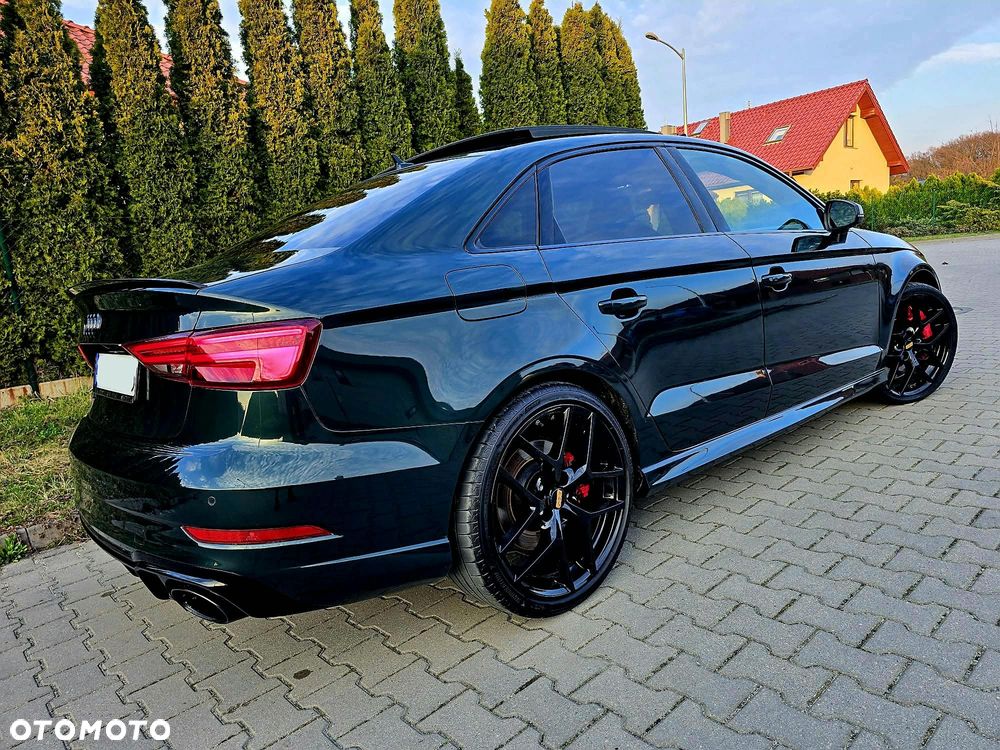 Audi RS3 Limousine TFSI Quattro S tronic - 3