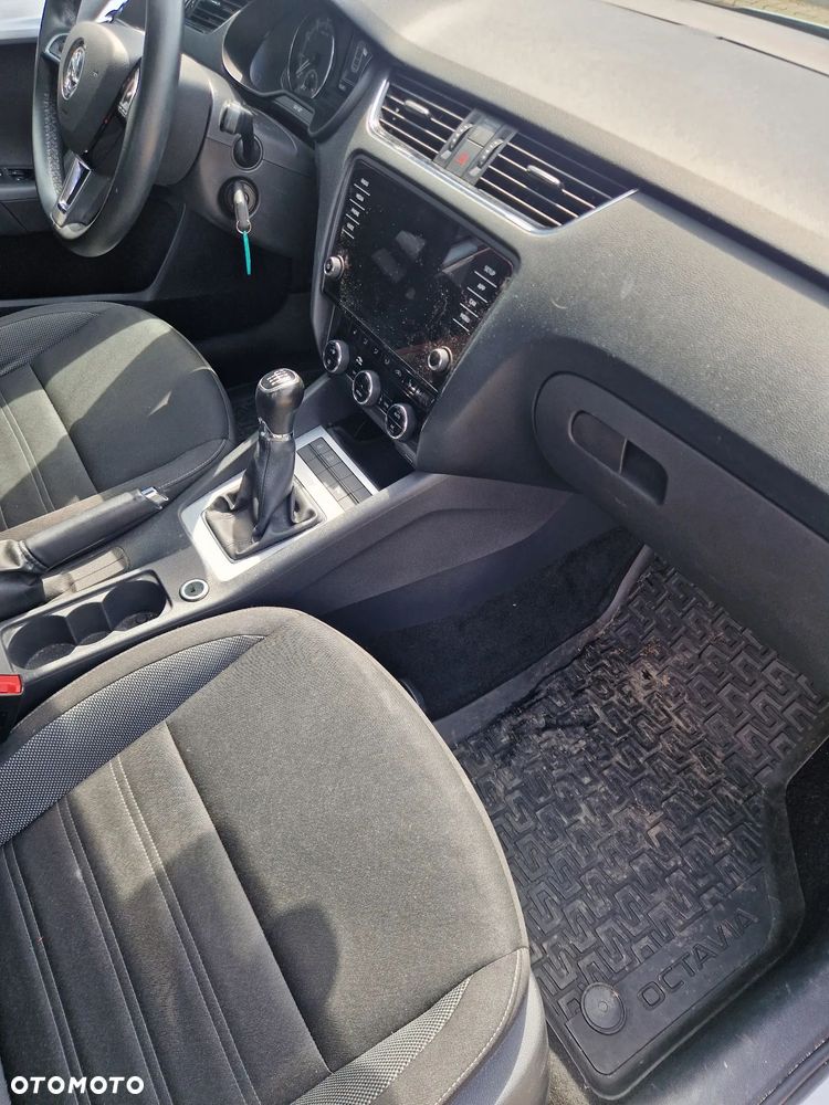 Skoda Octavia 1.5 TSI ACT Ambition - 30