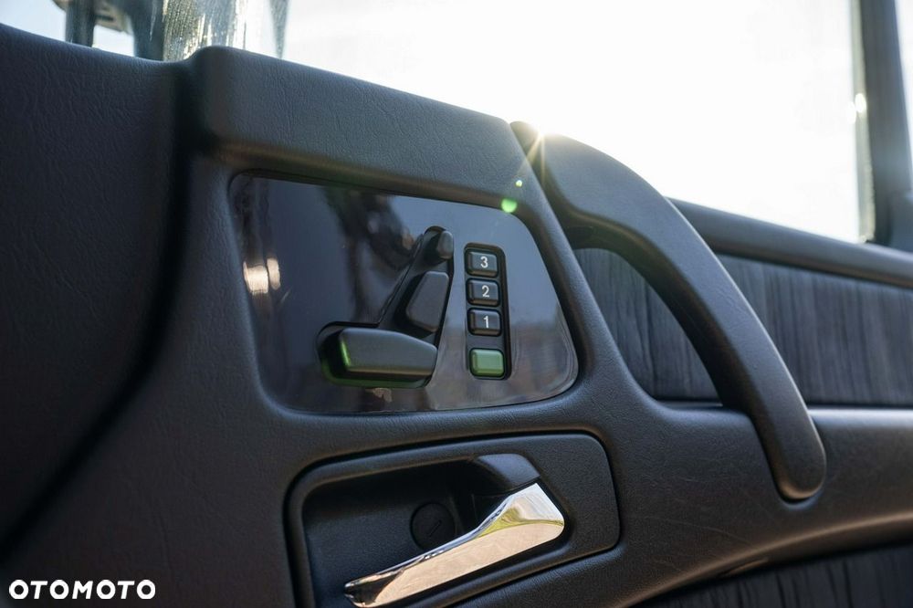 Mercedes-Benz Klasa G 500 Automatik - 40
