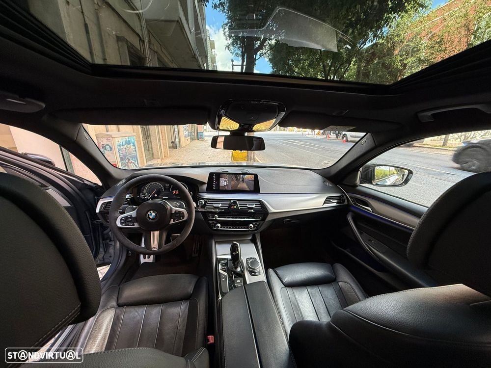 BMW 520 d Pack Desportivo M Auto - 17