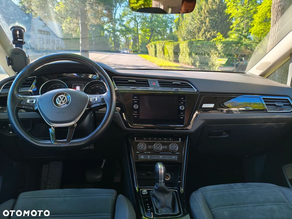 Volkswagen Touran 1.4 TSI BMT Highline DSG - 9