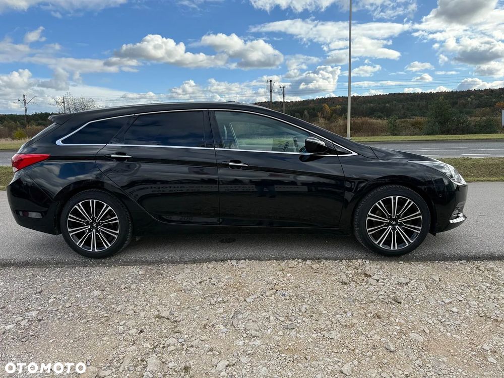 Hyundai i40 Kombi 1.7 CRDi Premium - 4