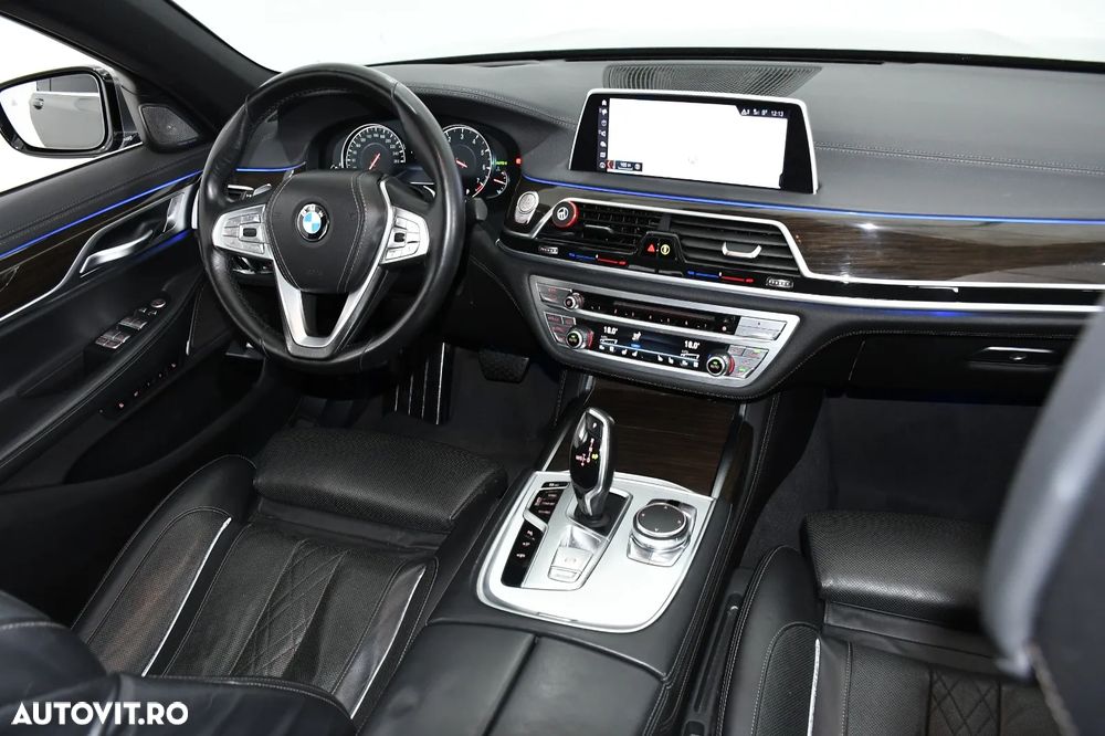 BMW Seria 7 740Li xDrive - 7