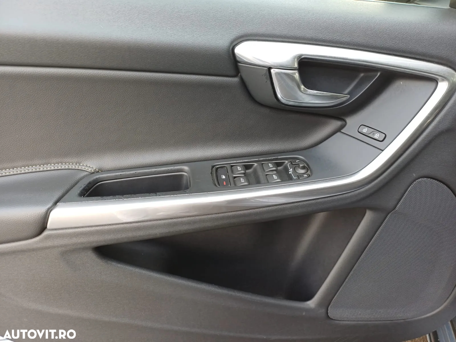 Volvo S60 D3 Summum - 24