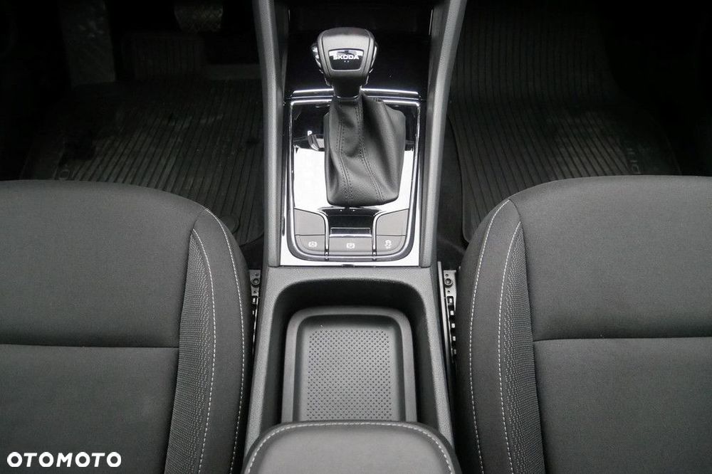 Skoda Karoq 1.5 TSI ACT Ambition DSG - 11
